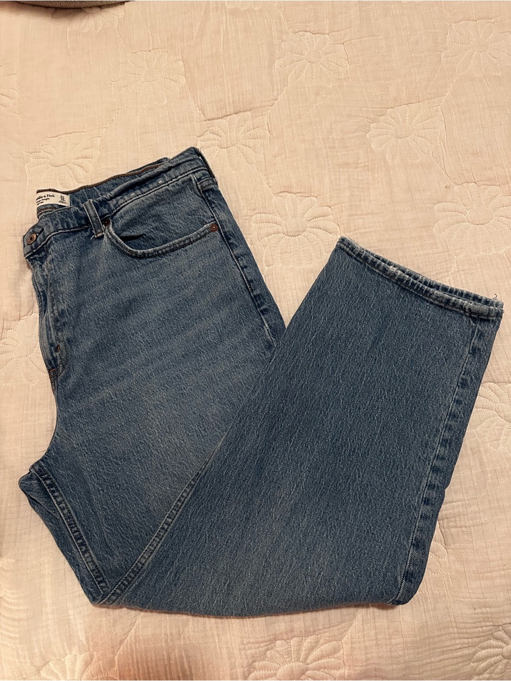 Abercrombie & Fitch Women’s 33 - 16R - The Vintage Straight High Rise Jeans